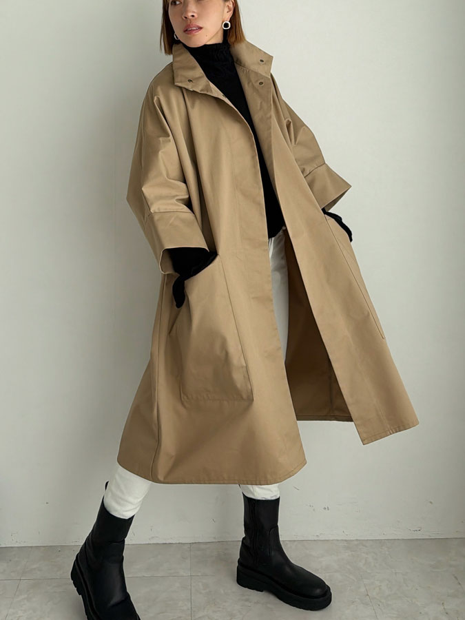 High-necked Coat – MELUMO