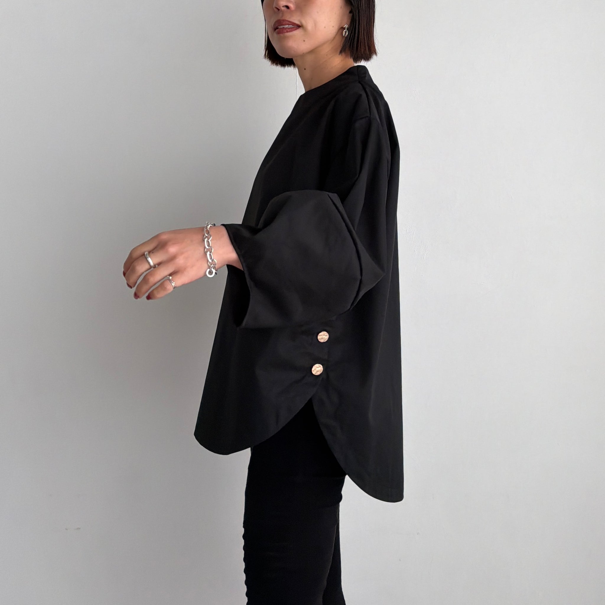 Lantern sleeve blouse