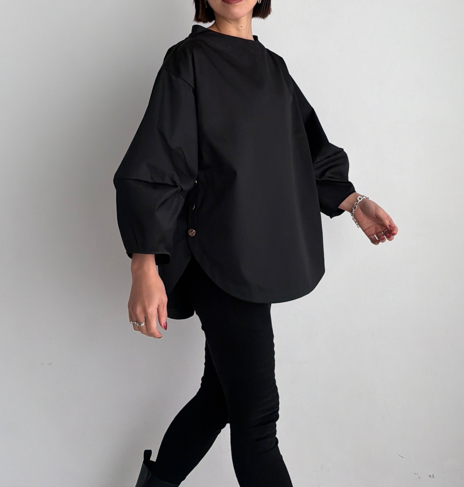 Lantern sleeve blouse