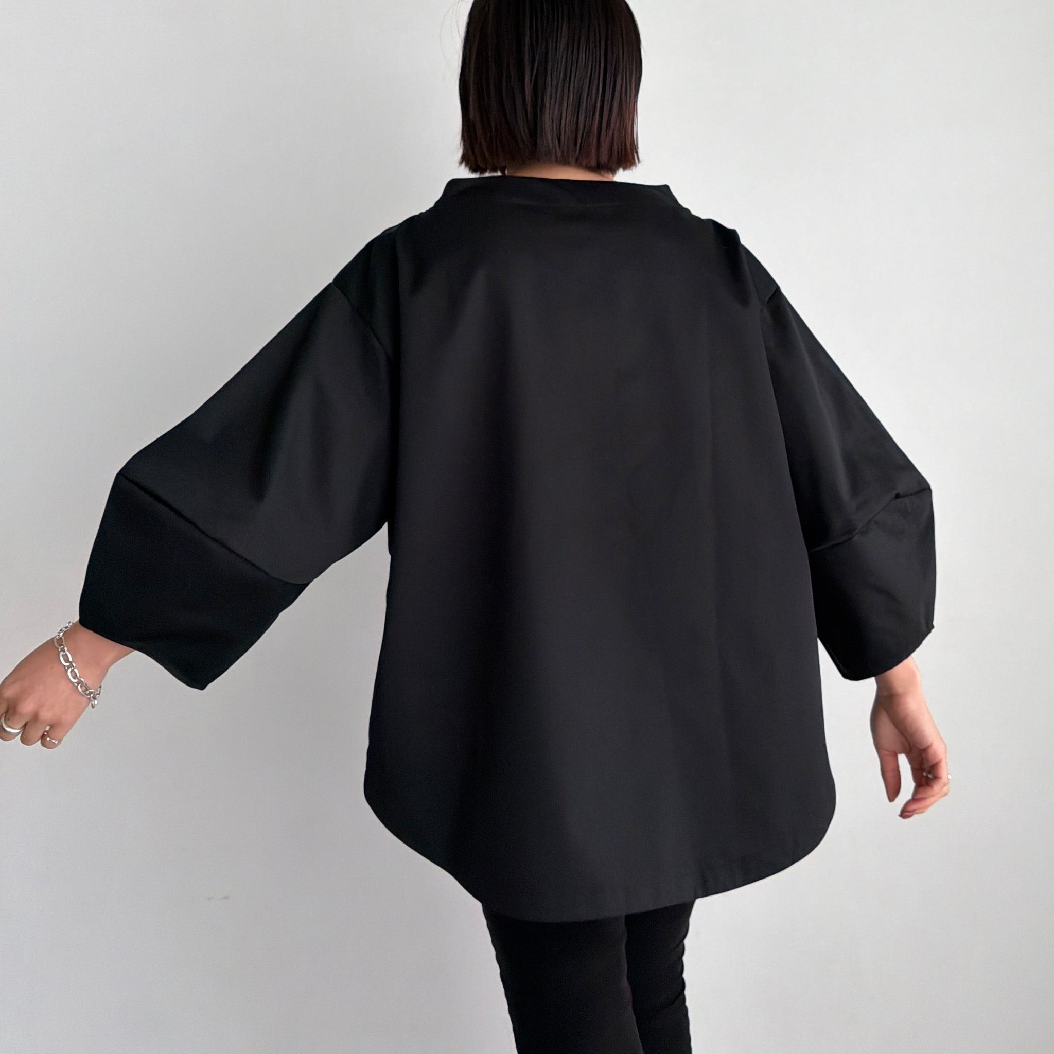 Lantern sleeve blouse