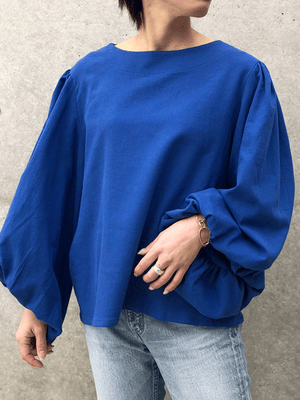 Big-sleeve blouse
