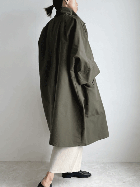 High-necked Coat