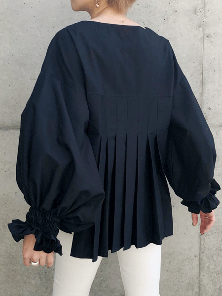 【Exclusive】Back Pleated shirring blouse